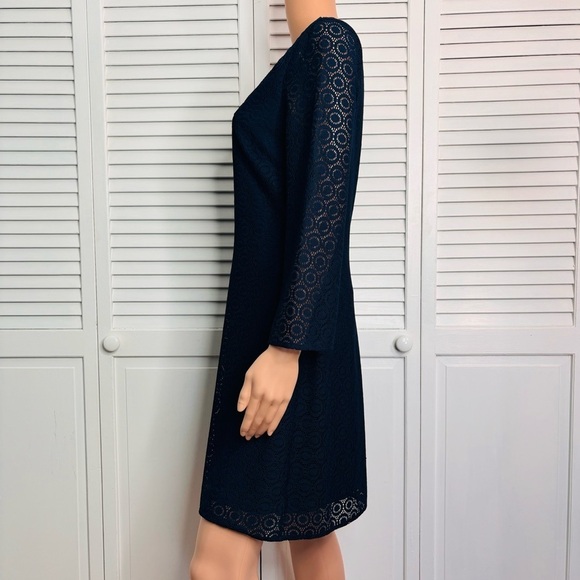 LILLY PULITZER Alden True Navy Dress Size Medium - Picture 5 of 8